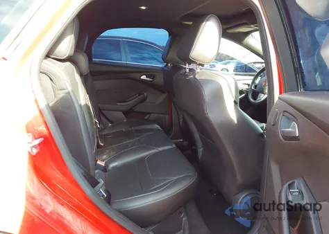 2015 Ford Focus St z USA, uszkodzony, nr VIN 1FADP3L99FL338535